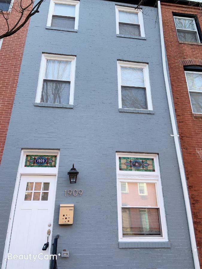 Nice Bedroom Next Fells Point Baltimore Eksteriør billede